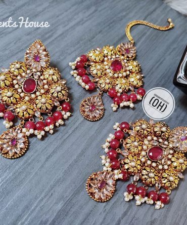 Pretty Ear Ring and Tikli with Real Stone